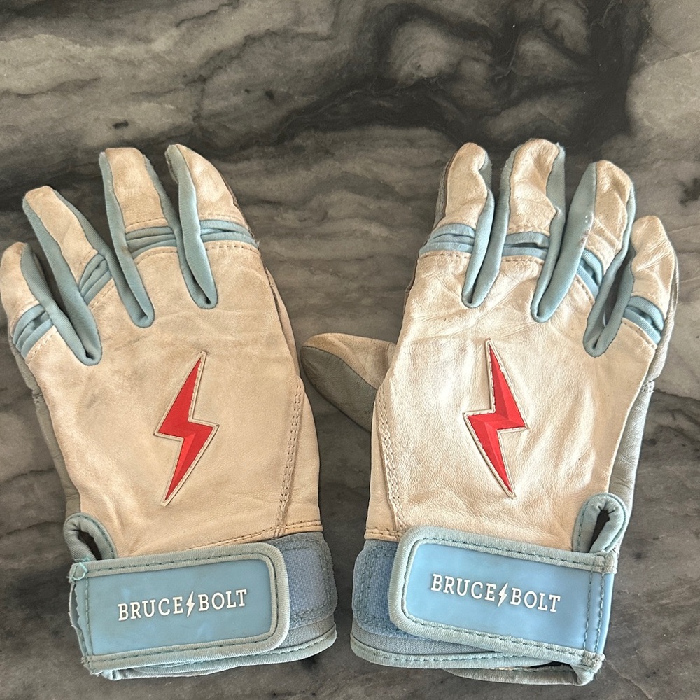 Bruce Bolt Leather Gloves with Red Lightning Bolt - White & Light Blue